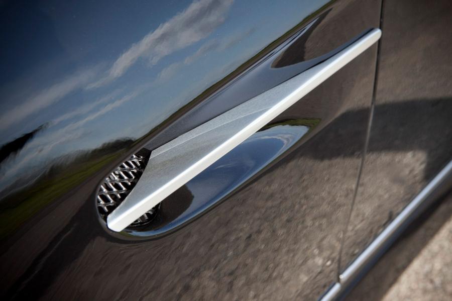  Mercedes-Benz E50 CLR by Lumma Design 2009 года  (фото 11 из 18)